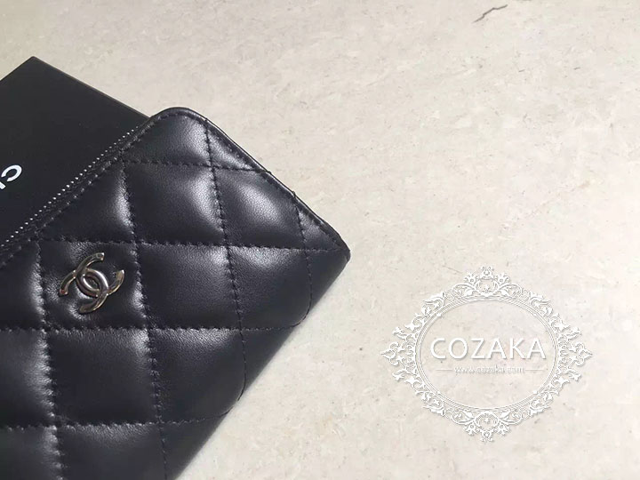 海外通販 CHANEL 財布