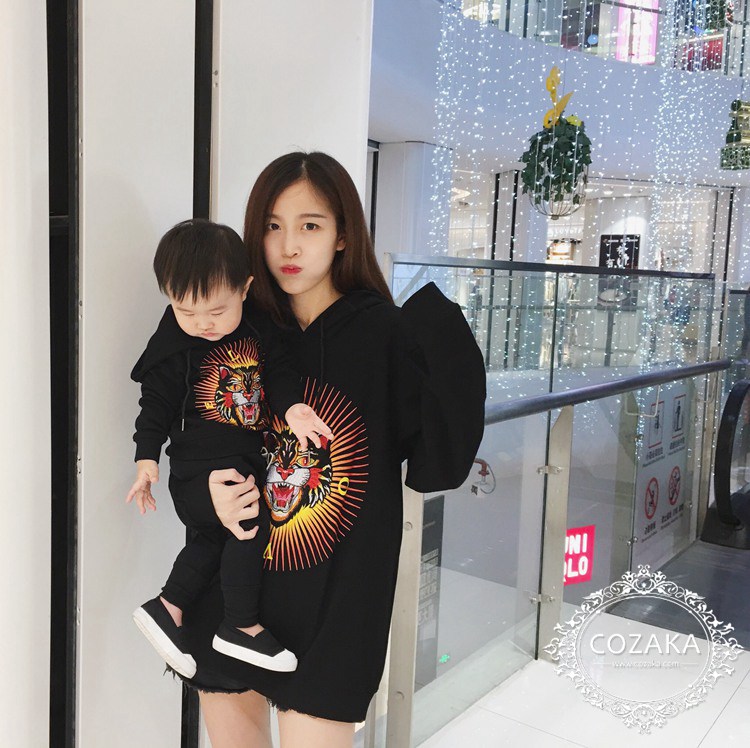 タイガー刺繍ロゴパーカー キッズ ブランド タイガーロゴ プルパーカー キッズ