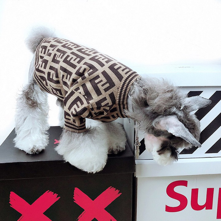 フェンデイ 犬服 セーター オシャレな fendi ペットウェア 小型犬適用