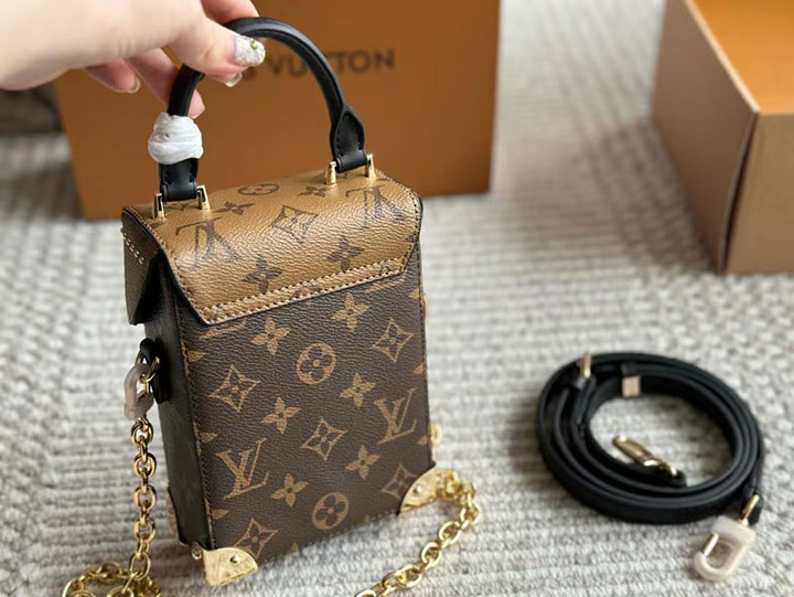 vuitton インナーポケット