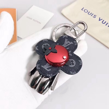 安い初売LOUIS VUITTON チャーム　キーホルダー　キラキラかわいい！ アクセサリー