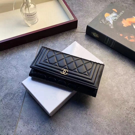 レディースCHANEL シャネル長財布　レディース