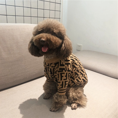 フェンデイ 犬服 オシャレ fendi 犬服 ペットセーター 犬の秋冬服 送料無料