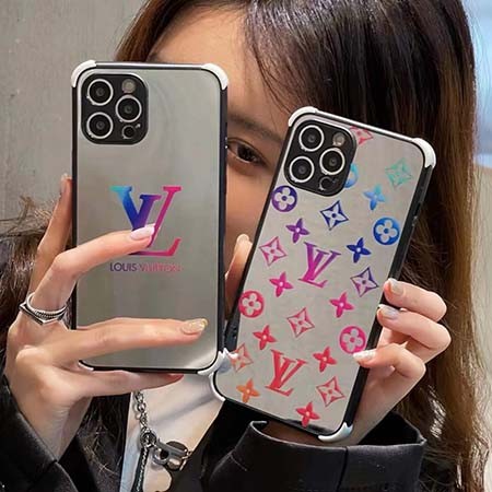 LOUIS VUITTON iPhone13Pro ケース