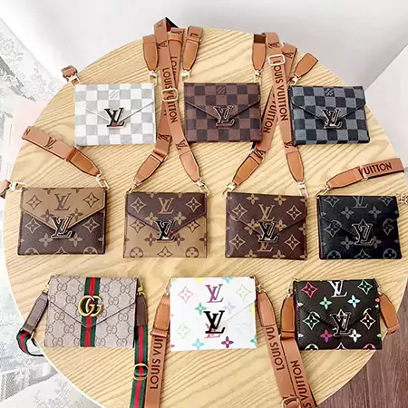 gucci ミニ財布 写真収納