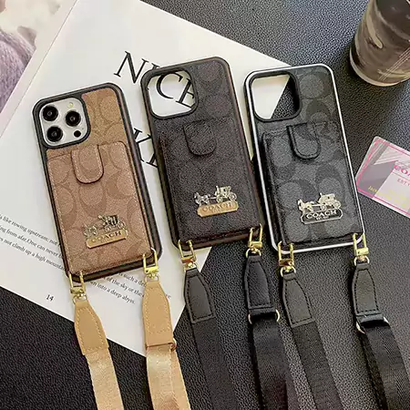 アイフォーン 16 coach スマホケース