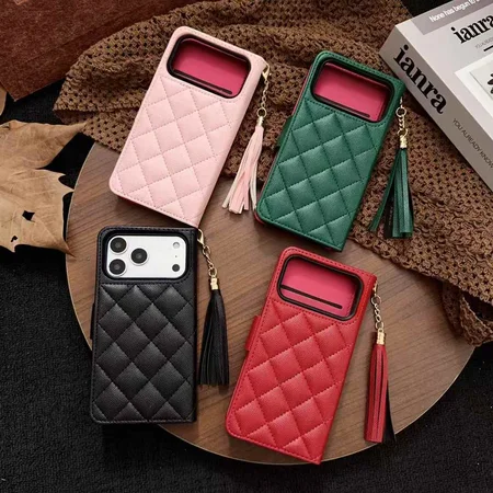 シャネル風 スマホケース アイフォン17 