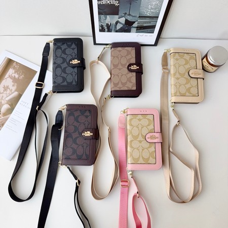 coach コーチ アイフォーンiphone18promax ケース  レンズ保護