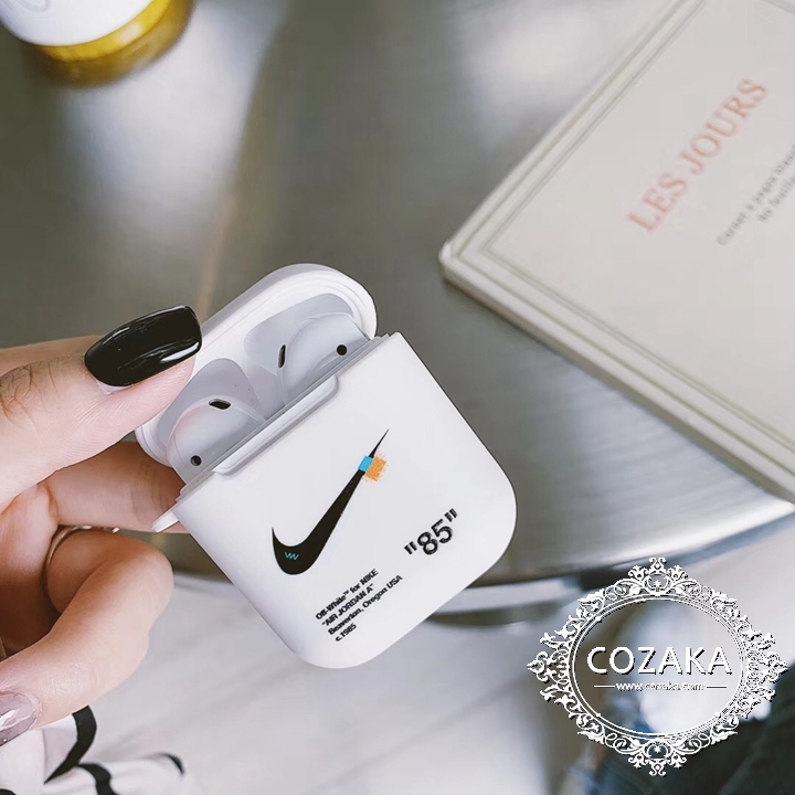 NIKE AirPodsケース プレゼント