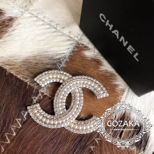 CHANEL パールブローチ シャネル-