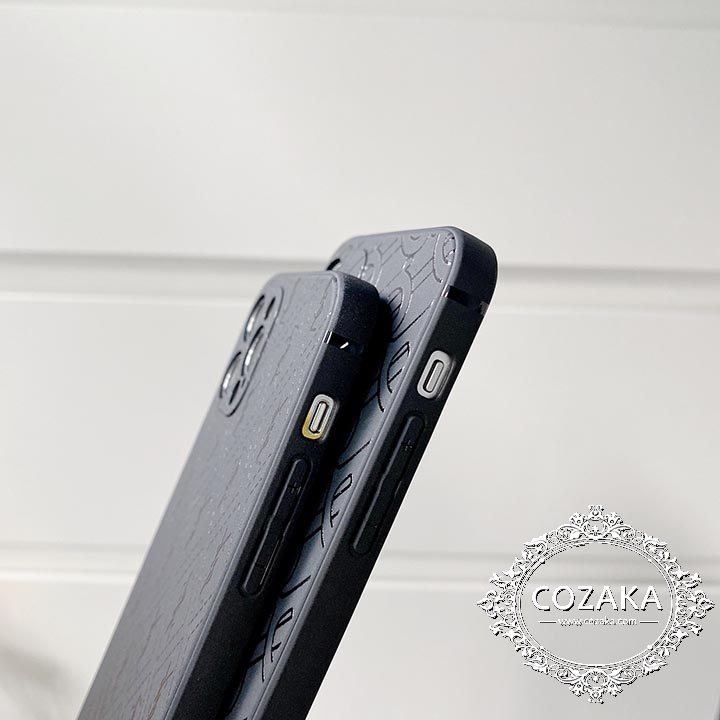イヴサンローランアイフォン15 pro maxケース黒