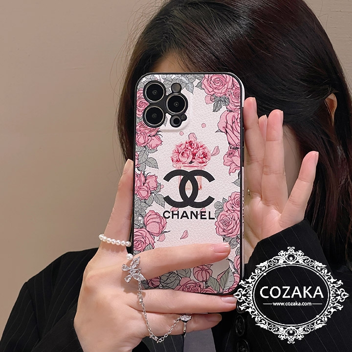 綺麗 iphone15 proカバー chanel