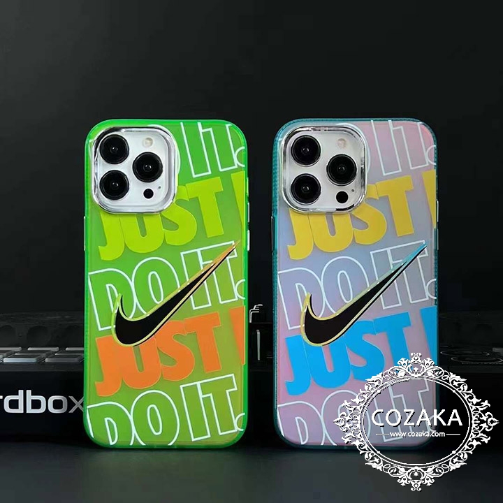 アイホン 15 nike風 スマホケース