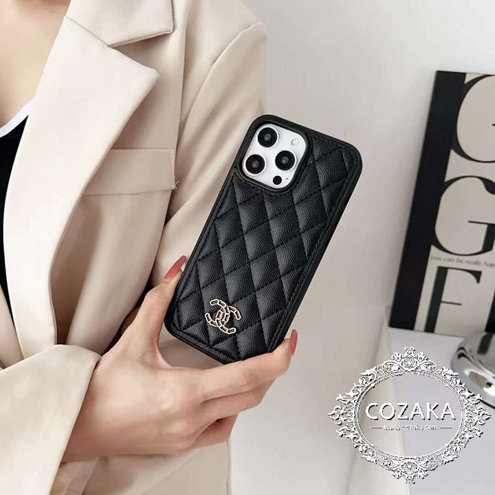 最新型chanel iphone15plusスマホケース