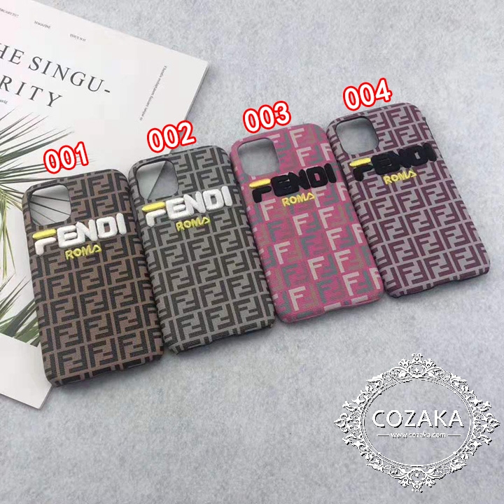 FENDI アイフォンイレブン ケース 立体的