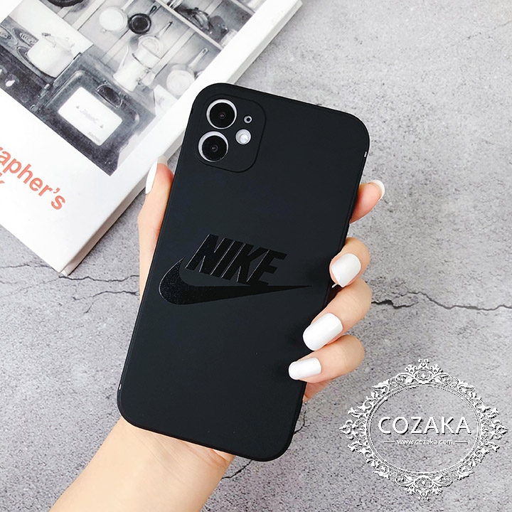 Nike iphone15 proケース黒