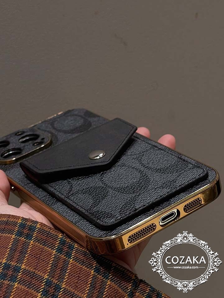 レザー製 コーチアイフォーン15プラス携帯ケース
