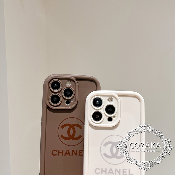 アイフォーン 15pro max シャネル chanel スマホケース