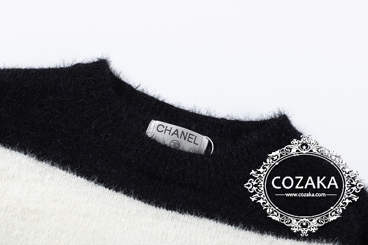 Chanel 白黒ストライプ 可愛いニット