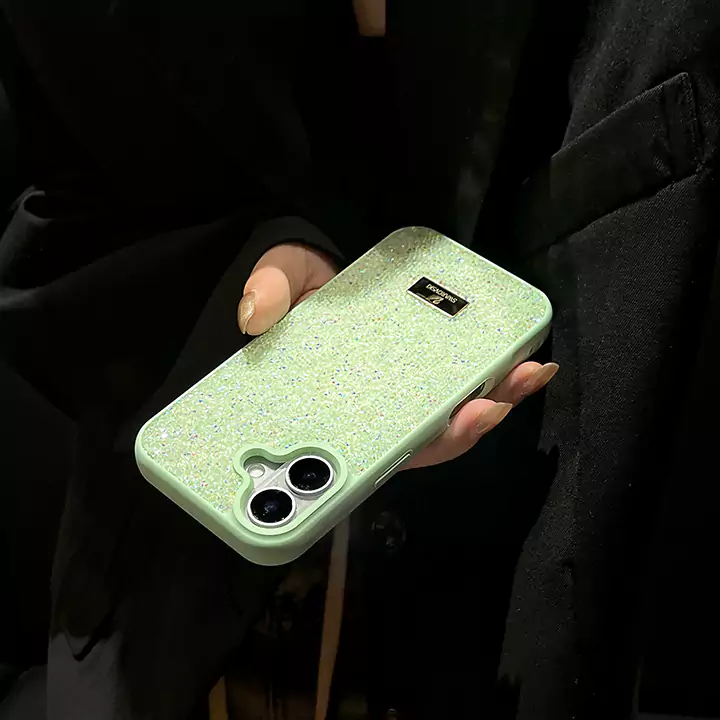 アイフォーン 15 プロ swarovski スワロフスキー スマホケース おすすめ