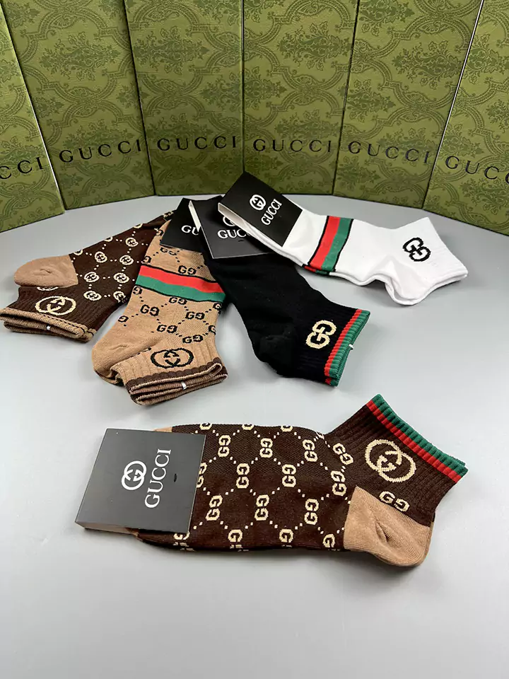 カジュアルソックス gucci