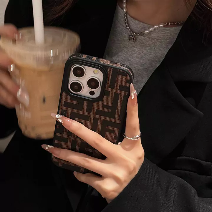 fendi アイホン 16プロケース