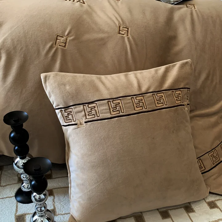 暖かいベッド用品