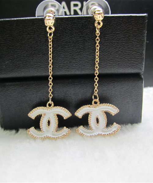 CHANEL シャネル ピアス 揺れるピアス-