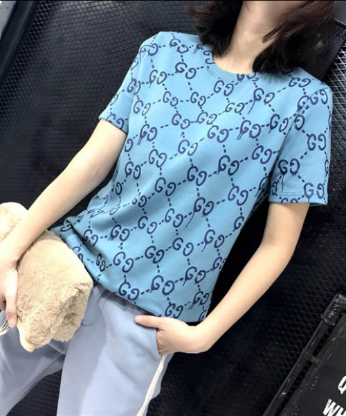 グッチ　 tシャツ  レディース