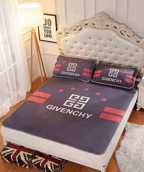 ジバンシー ひんやり敷きパッドシーツ セット