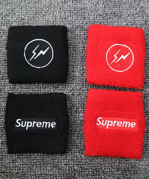 シュプリーム リストバンド レッド ブラック supreme 手首バンド 刺繍ロゴ